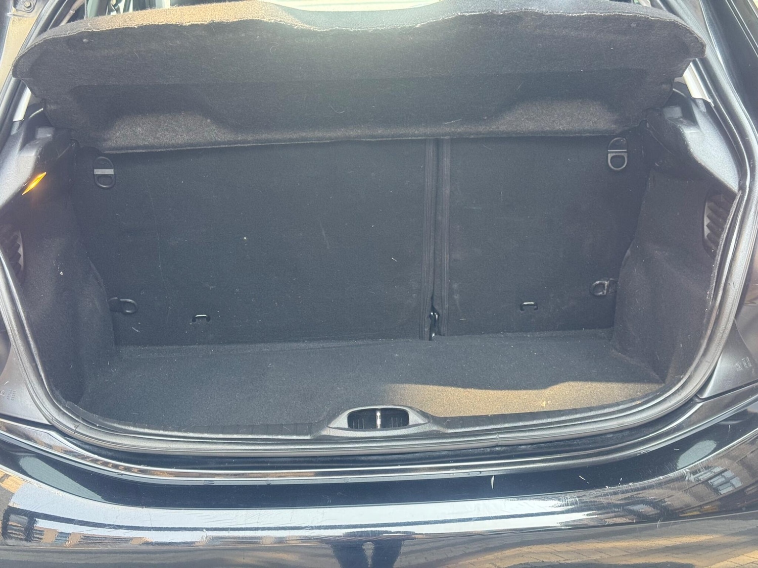 Used Peugeot 208 2019 for sale - 77893133: Photo 32