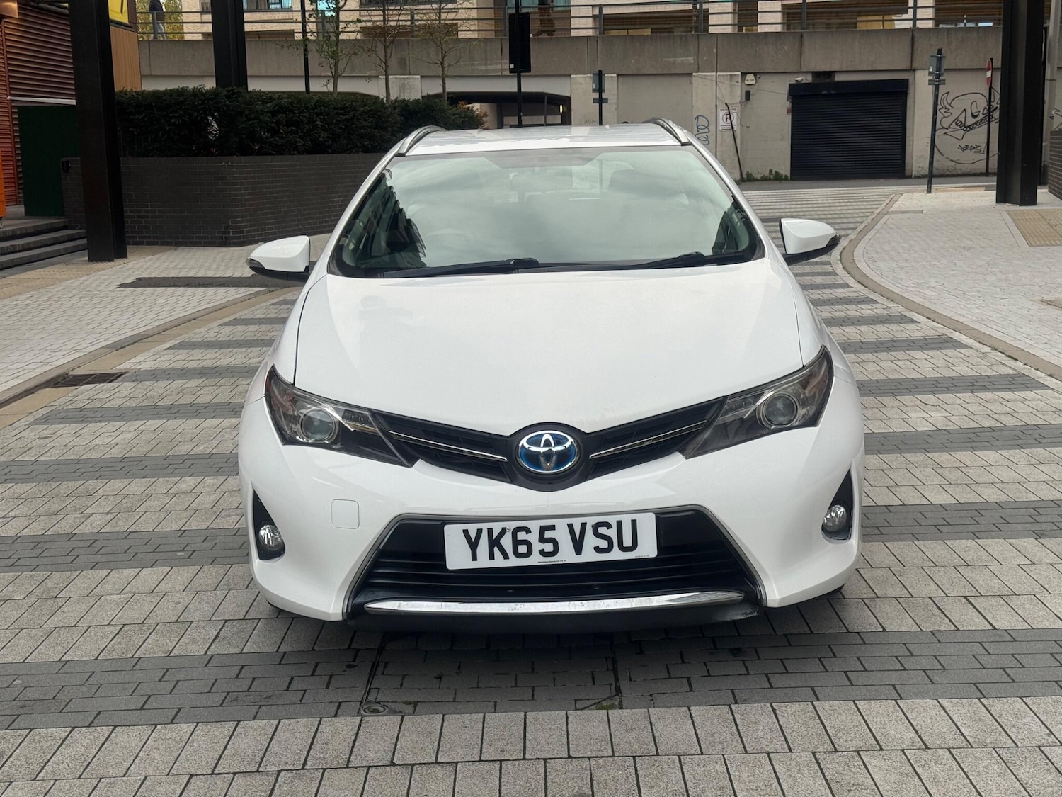 Used Toyota Auris 2015 for sale - 76446536: Photo 2