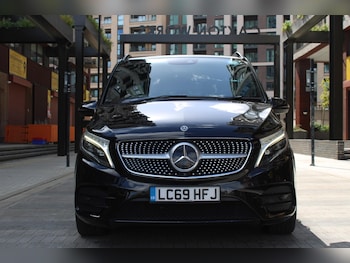 Used Mercedes-Benz V-Class 2019 for sale - 79373959: Photo
