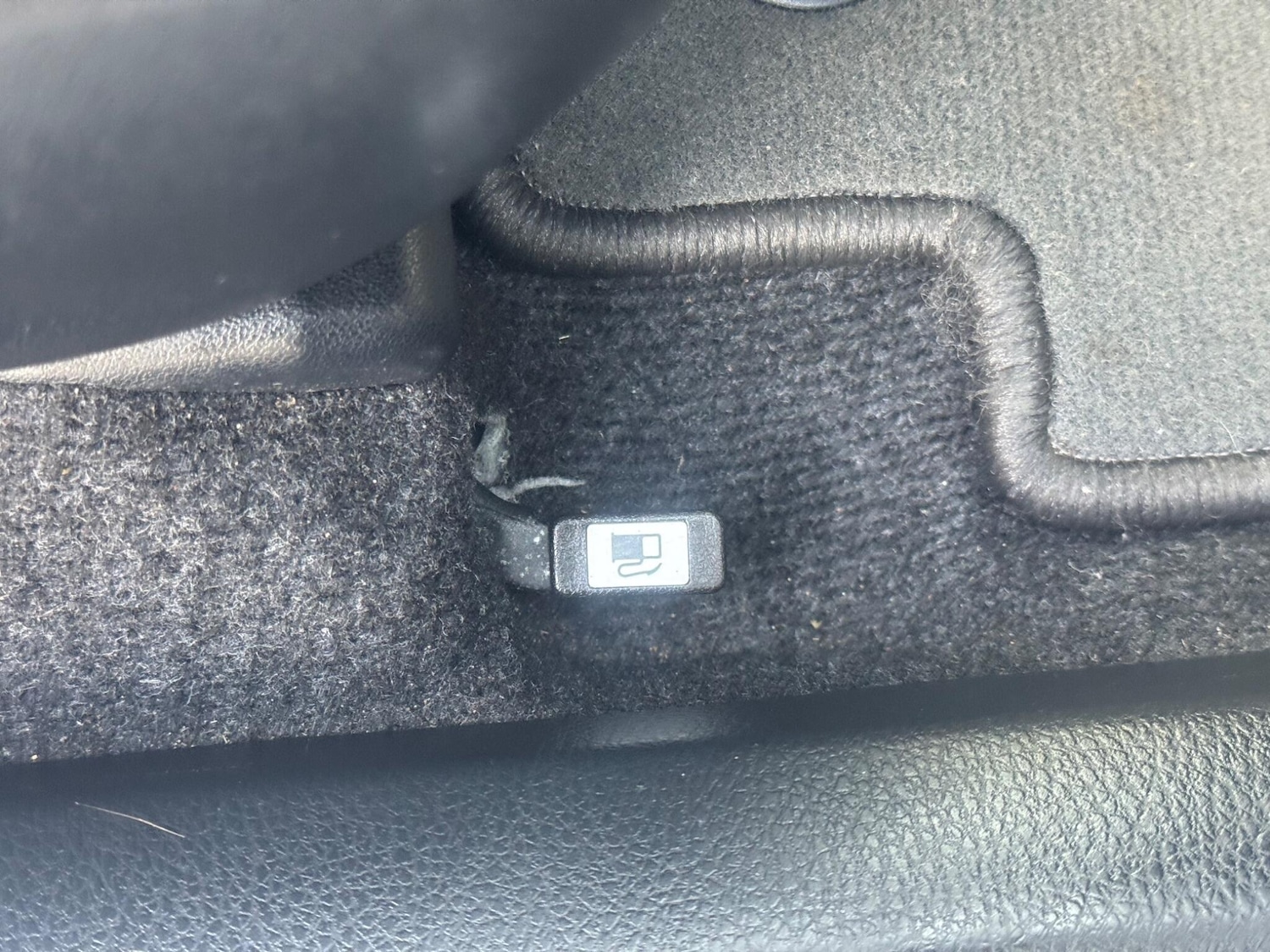 Used Toyota RAV4 2017 for sale - 77156535: Photo 16