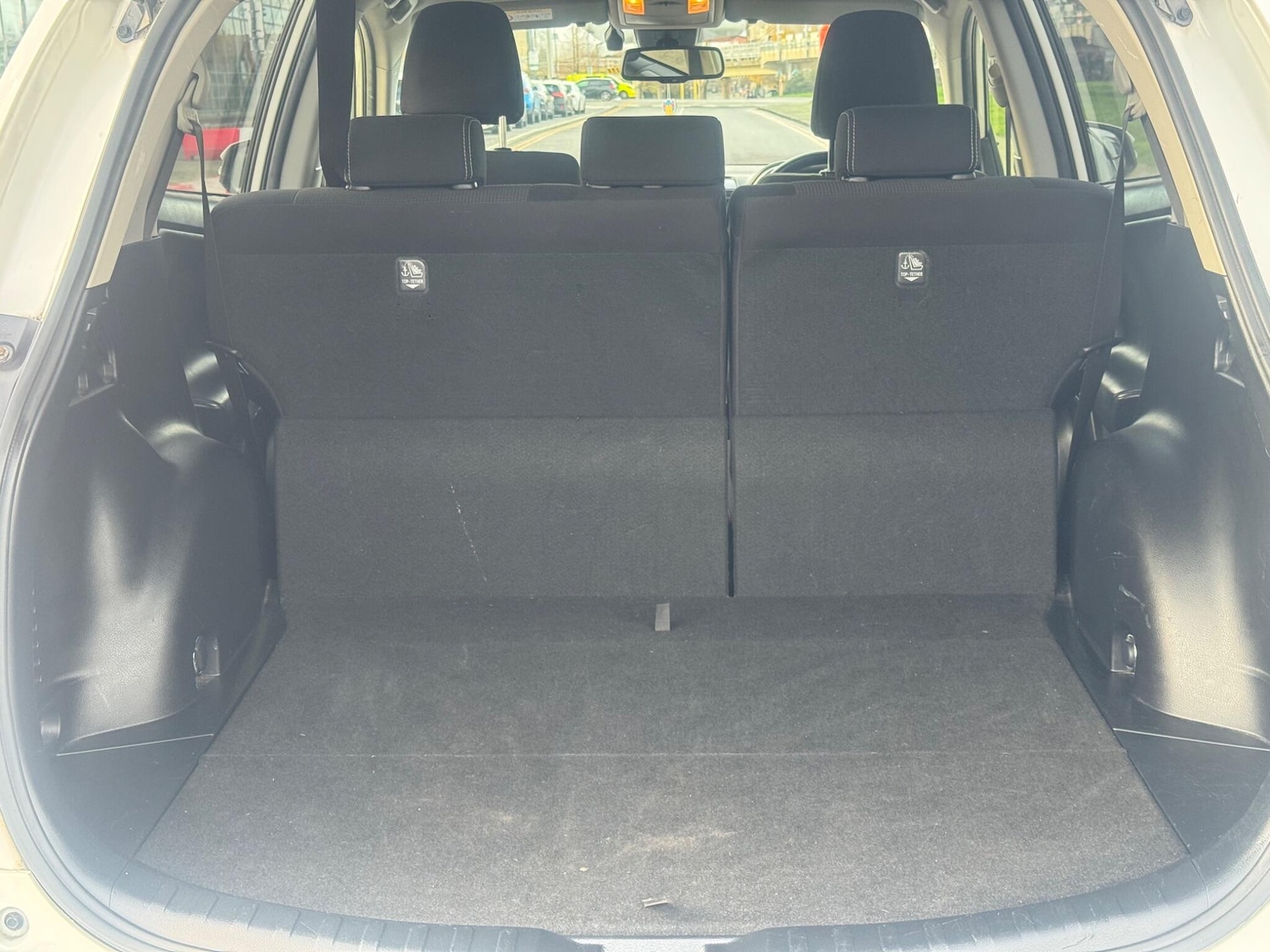 Used Toyota RAV4 2017 for sale - 77156535: Photo 38