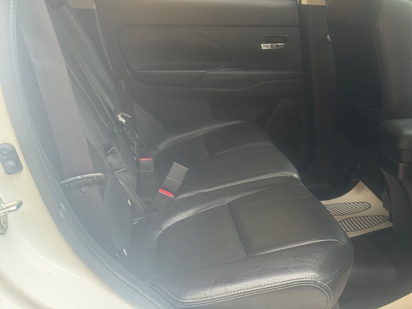 Used Mitsubishi Outlander 2014 for sale - 75609744: Photo 28