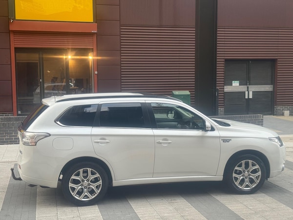 Used Mitsubishi Outlander 2014 for sale - 75609744: Photo 8