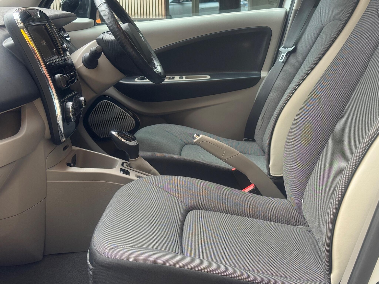 Used Renault Zoe for sale - 77266812: Photo 14