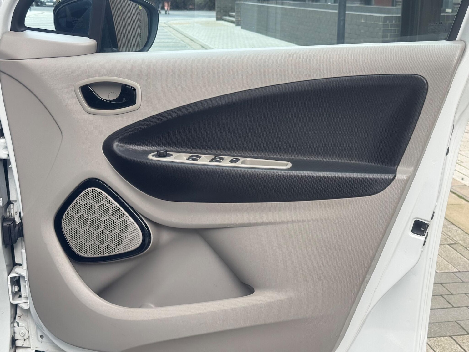 Used Renault Zoe for sale - 77266812: Photo 28