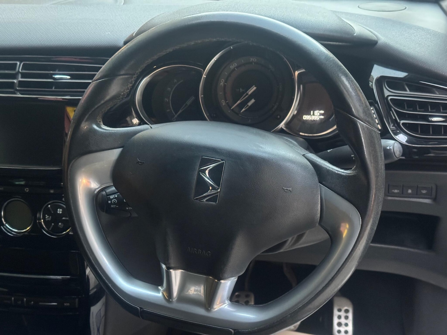 Used DS Automobiles DS 3 for sale - 77683923: Photo 35