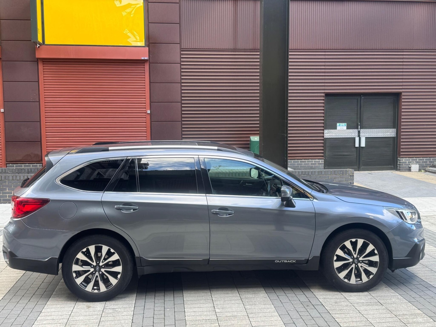 Used Subaru Outback for sale - 76499152: Photo 10