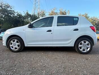 Used Dacia Sandero 2014 for sale - 79780835: Photo