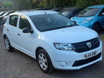 Used Dacia Sandero 2014 for sale - 79780835: Photo
