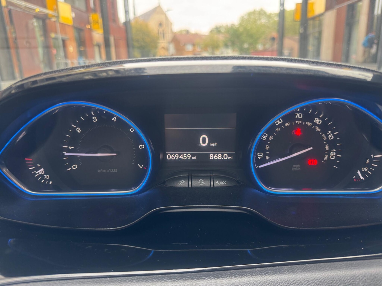 Used Peugeot 208 for sale - 77066620: Photo 42