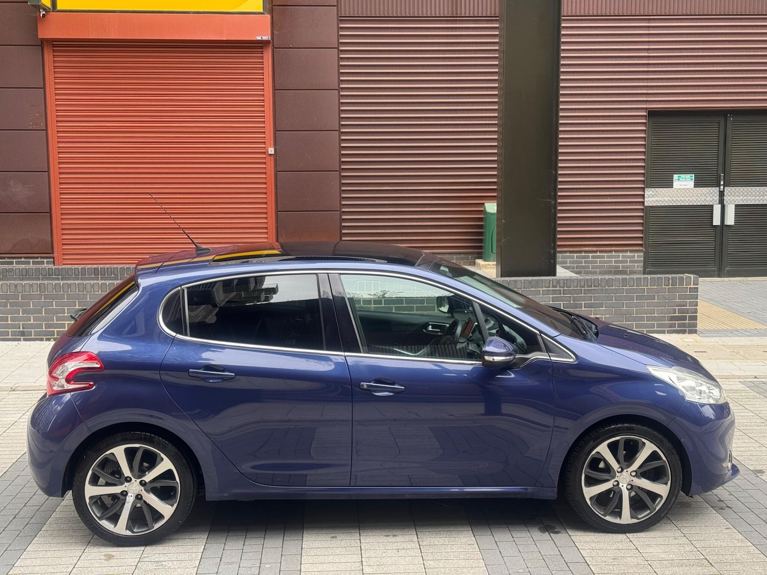 Used Peugeot 208 for sale - 77066620: Photo 9