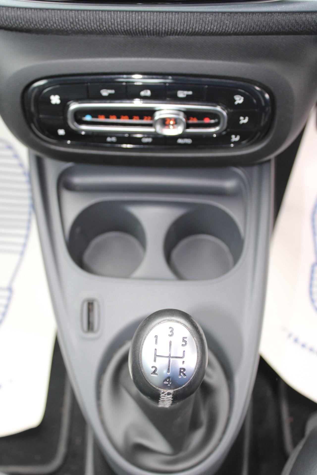 Used smart fortwo 2016 for sale - 76499658: Photo 11