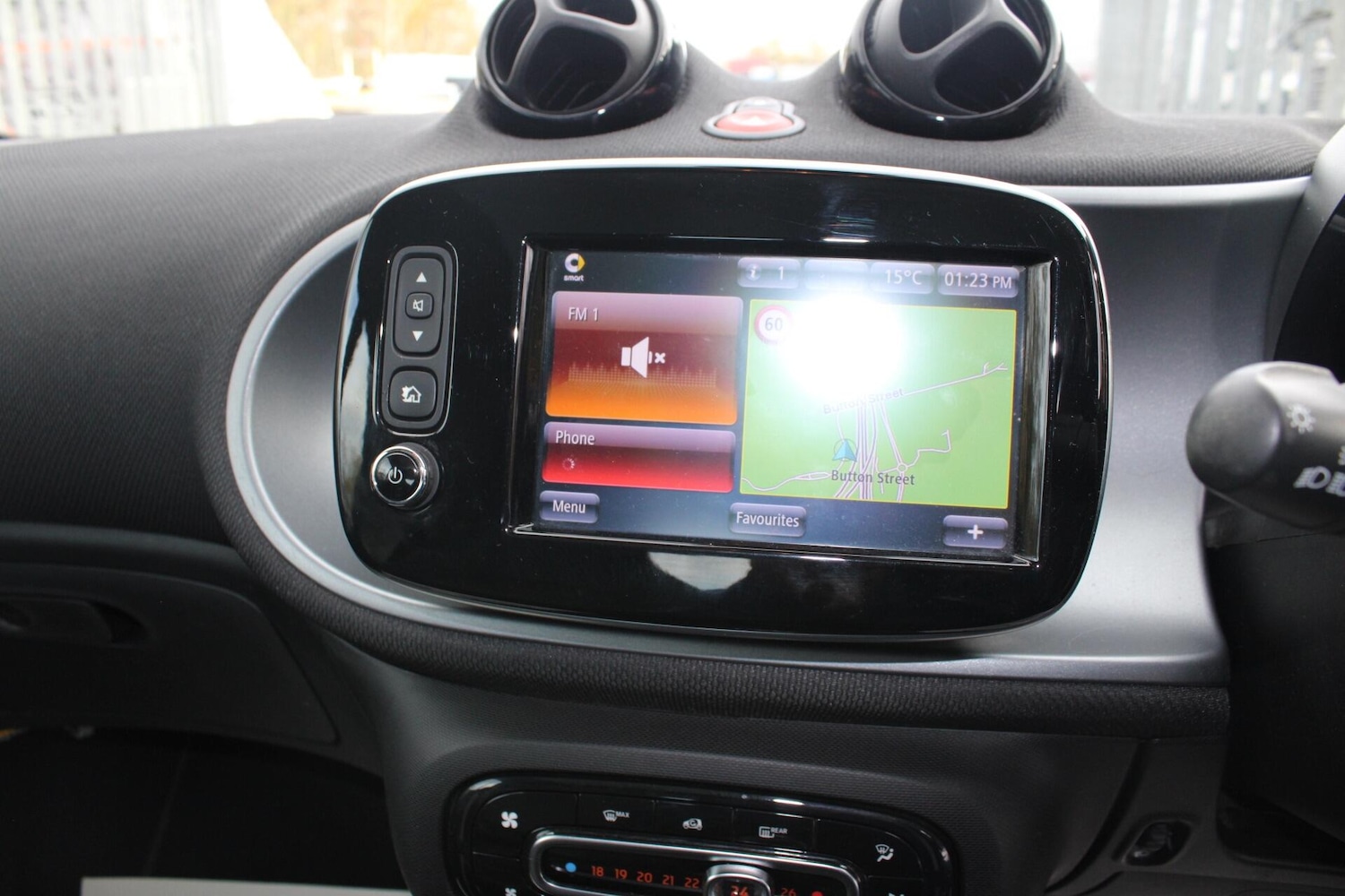 Used smart fortwo 2016 for sale - 76499658: Photo 26