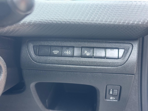 Used Peugeot 208 2019 for sale - 75508005: Photo 31
