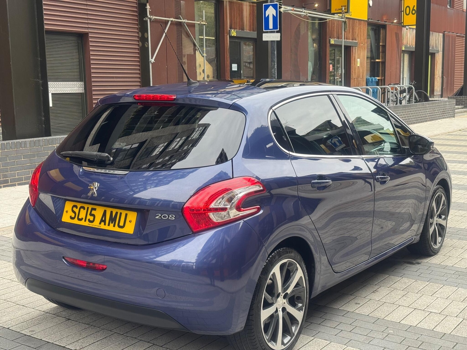 Used Peugeot 208 2015 for sale - 76715528: Photo 6