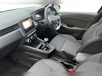 Used Renault Clio 2022 for sale - 77239662: Photo