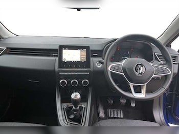 Used Renault Clio 2022 for sale - 77239662: Photo