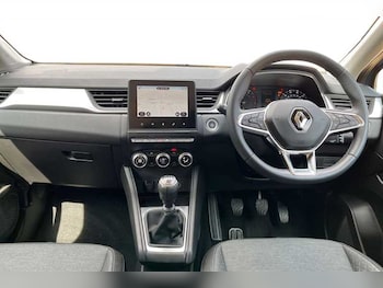 Used Renault Captur 2022 for sale - 79095090: Photo