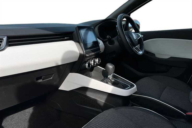 Used Renault Clio 2022 for sale - 76025417: Photo 2