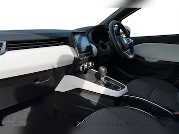 Used Renault Clio 2022 for sale - 76025417: Photo 2