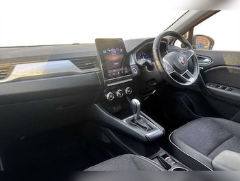 Used Renault Captur 2020 for sale - 76475297: Photo