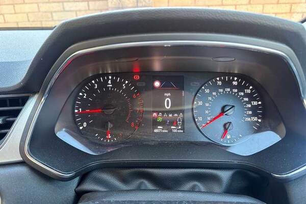 Used Renault Captur 2020 for sale - 76155102: Photo 11