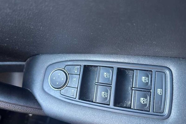 Used Renault Captur 2020 for sale - 76155102: Photo 18