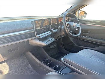 Used Renault Megane E Tech 2023 for sale - 78294001: Photo