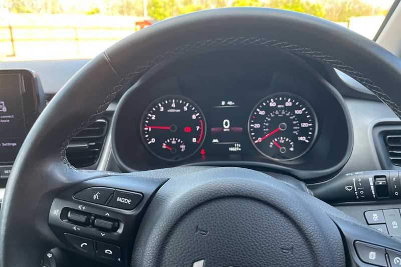 Used Kia Stonic 2023 for sale - 78103220: Photo 11