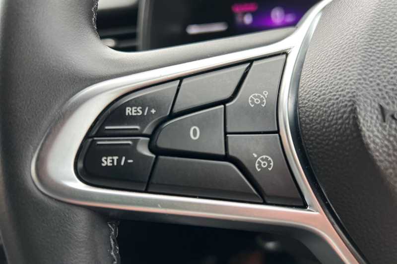 Used Renault Clio 2024 for sale - 75950968: Photo 17