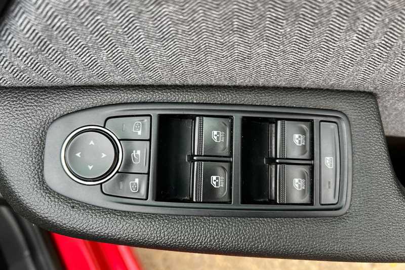 Used Renault Clio 2024 for sale - 75950968: Photo 18