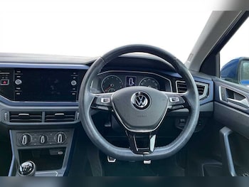 Used Volkswagen Polo 2020 for sale - 77726402: Photo