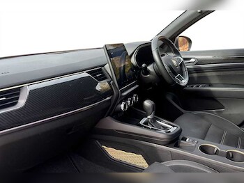 Used Renault Arkana 2023 for sale - 76155329: Photo 2