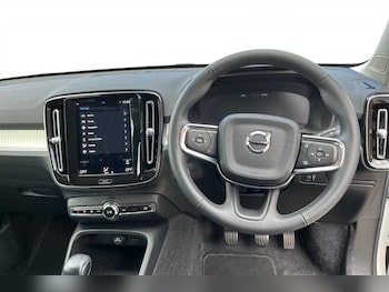 Used Volvo XC40 2021 for sale - 77996837: Photo