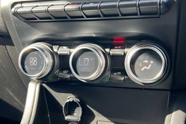 Used Renault Captur 2020 for sale - 75710340: Photo 16