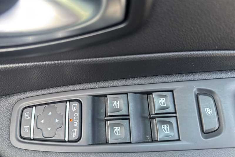 Used Renault Captur 2019 for sale - 76400878: Photo 17