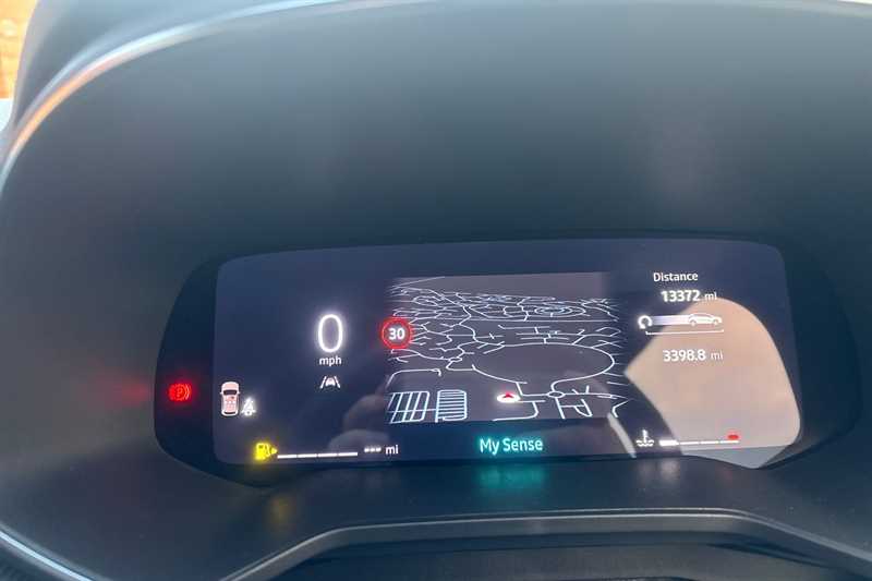 Used Renault Clio 2025 for sale - 76515137: Photo 11