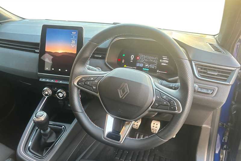 Used Renault Clio 2025 for sale - 76515137: Photo 13