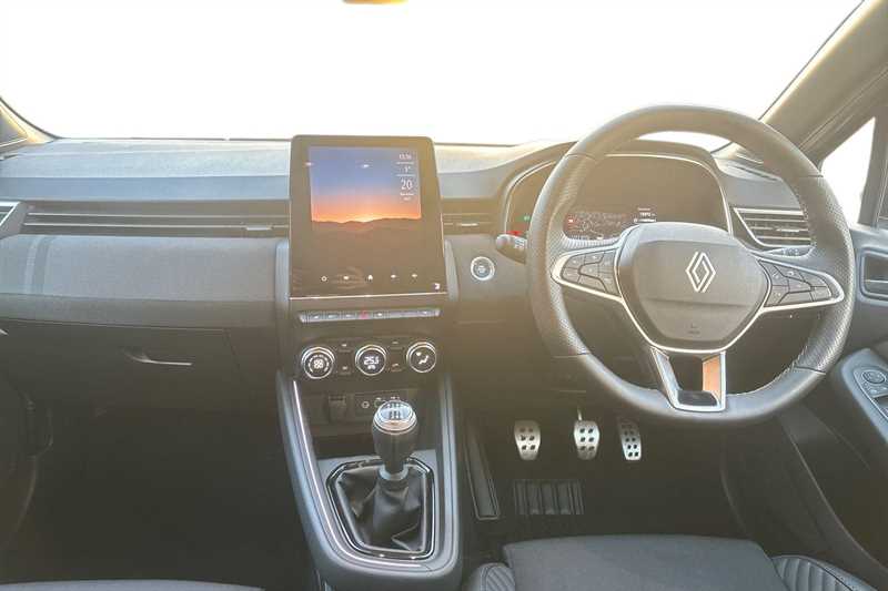Used Renault Clio 2025 for sale - 76515137: Photo 4