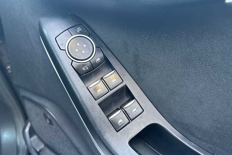 Used Ford Fiesta 2019 for sale - 76745541: Photo 18