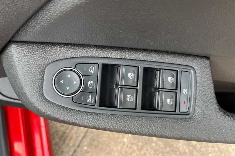 Used Renault Clio 2021 for sale - 77627773: Photo 18