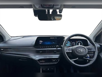 Used Hyundai i20 2023 for sale - 77307872: Photo