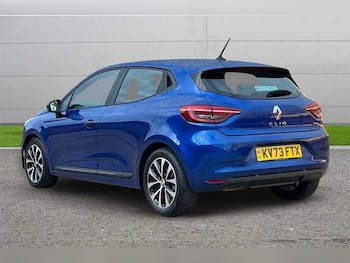 Used Renault Clio 2023 for sale - 76501670: Photo