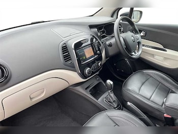 Used Renault Captur 2018 for sale - 78706612: Photo