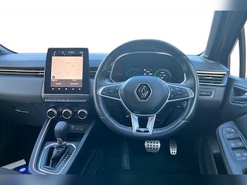 Used Renault Clio 2023 for sale - 77146762: Photo