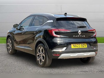 Used Renault Captur 2023 for sale - 79147300: Photo