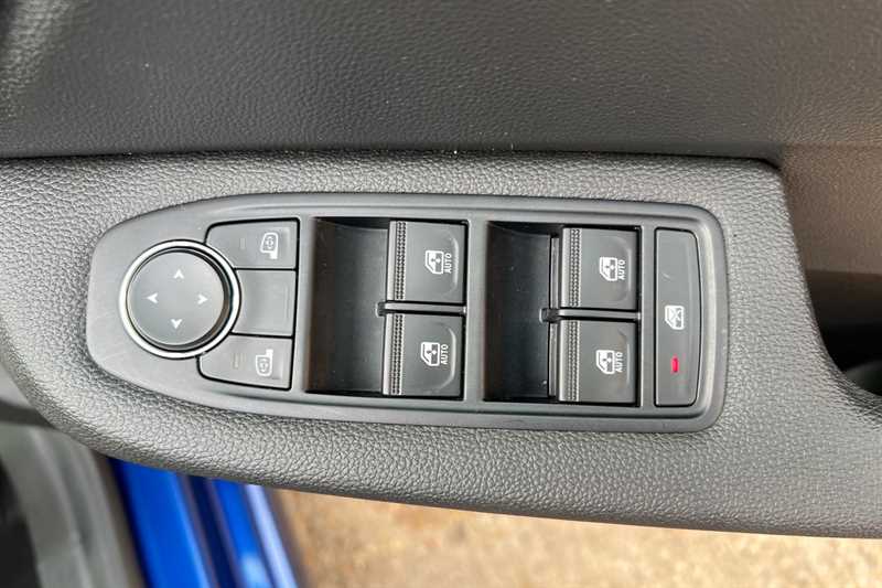 Used Renault Clio 2023 for sale - 77755860: Photo 17