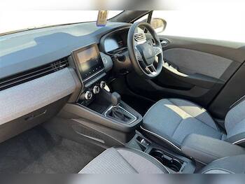 Used Renault Clio 2025 for sale - 79499022: Photo