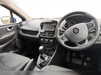Used Renault Clio 2019 for sale - 78936643: Photo