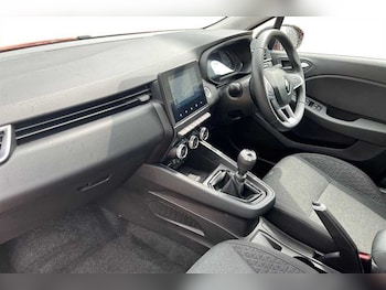 Used Renault Clio 2022 for sale - 78856550: Photo
